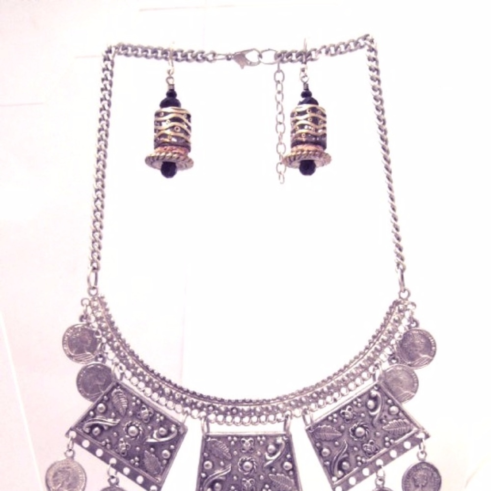 Vintage Silvertone and Black Earrings